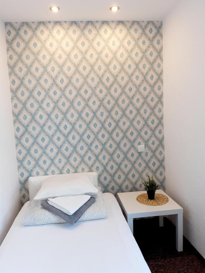 Pastel Guest Rooms วอร์ซอ ภายนอก รูปภาพ