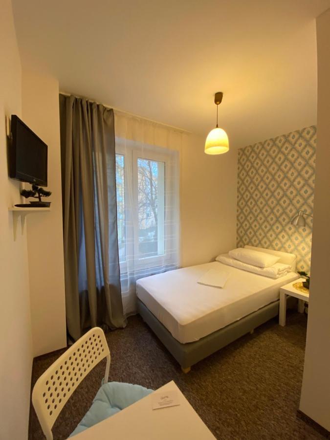 Pastel Guest Rooms วอร์ซอ ภายนอก รูปภาพ