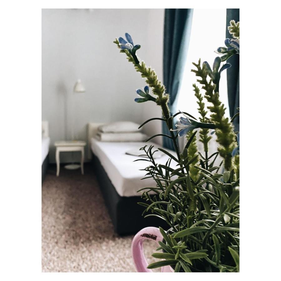 Pastel Guest Rooms วอร์ซอ ภายนอก รูปภาพ