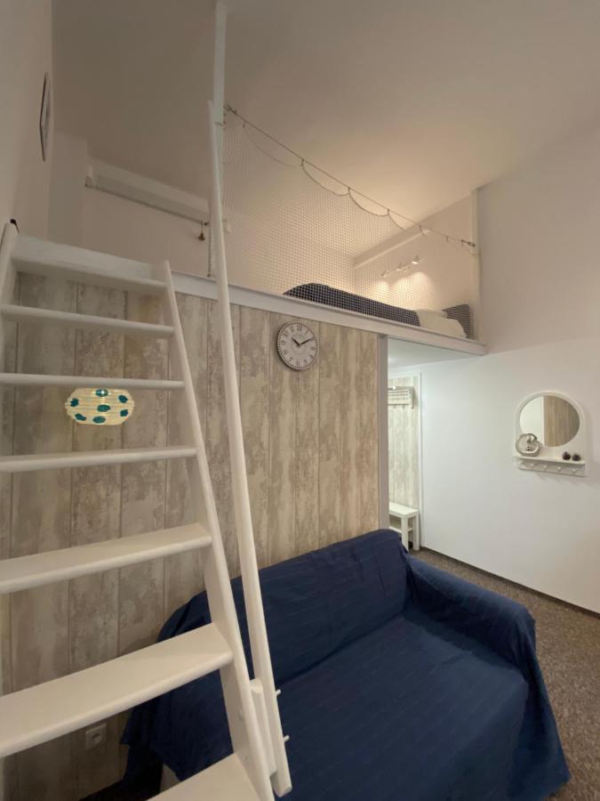 Pastel Guest Rooms วอร์ซอ ภายนอก รูปภาพ