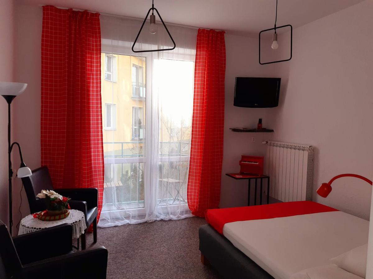 Pastel Guest Rooms วอร์ซอ ภายนอก รูปภาพ