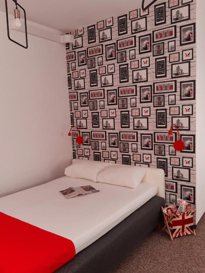 Pastel Guest Rooms วอร์ซอ ภายนอก รูปภาพ